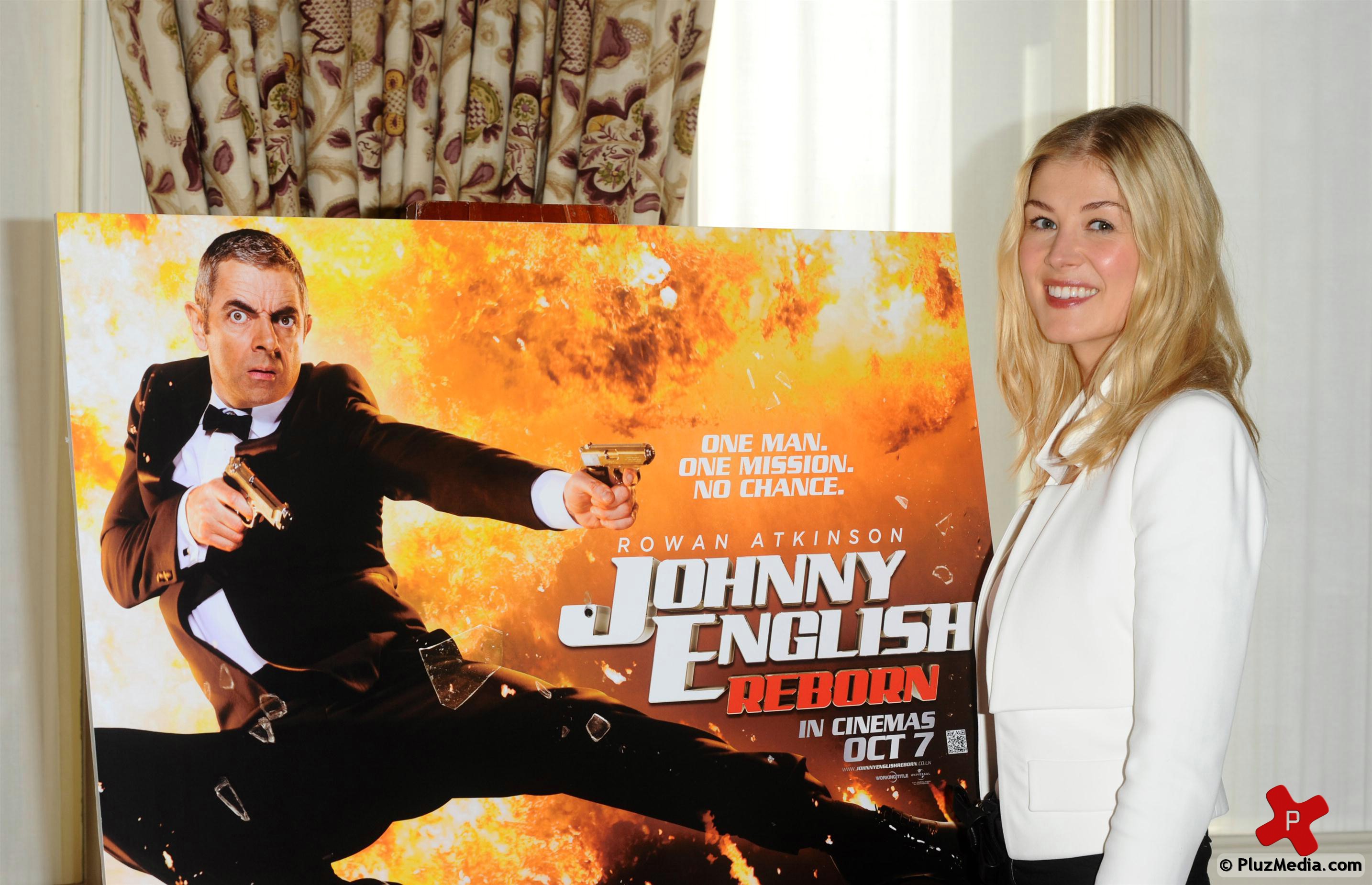 Rosamund Pike at a photocall for the release of Johnny English Reborn | Picture 74943